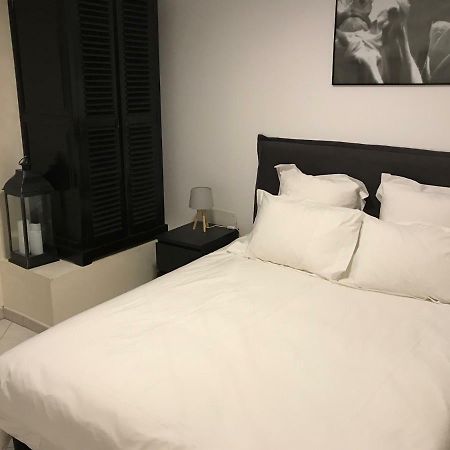 Appartements Nimes Bagian luar foto